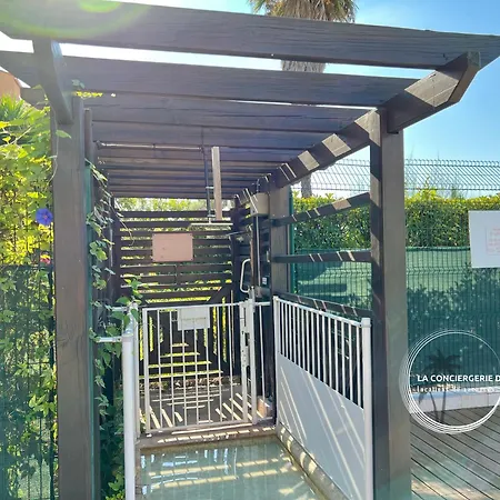 La Fregate - Grand Avec Vue Sur La - Piscine Apartment Carqueiranne