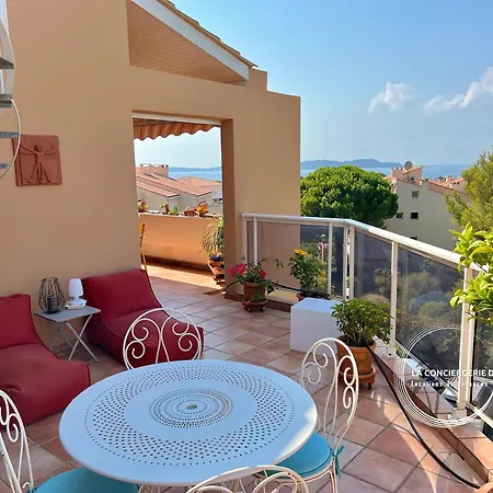 La Fregate - Grand Avec Vue Sur La - Piscine Apartment Carqueiranne